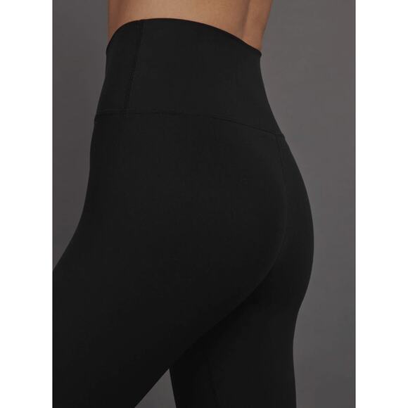 (M) NWT $118 CARBON38 Split Bootcut Legging in Melt Black - Picture 2 of 8